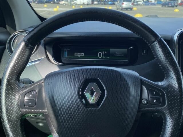 Чорний Рено Зое, об'ємом двигуна 0 л та пробігом 100 тис. км за 9800 $, фото 9 на Automoto.ua