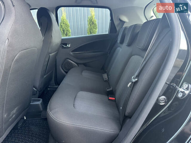 Черный Рено Зое, объемом двигателя 0 л и пробегом 152 тыс. км за 8700 $, фото 14 на Automoto.ua