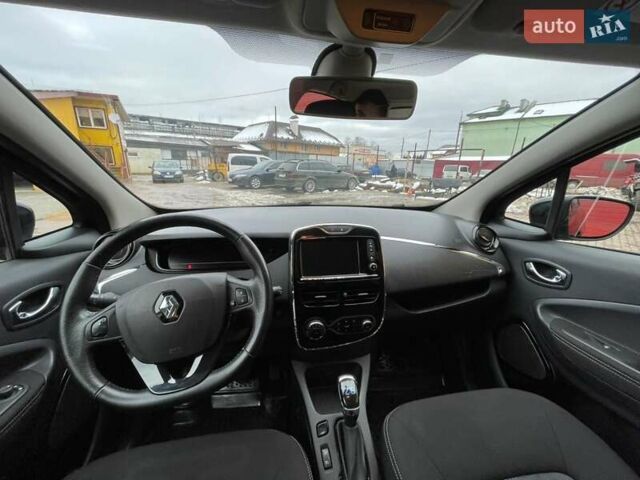 Чорний Рено Зое, об'ємом двигуна 0 л та пробігом 94 тис. км за 9700 $, фото 17 на Automoto.ua