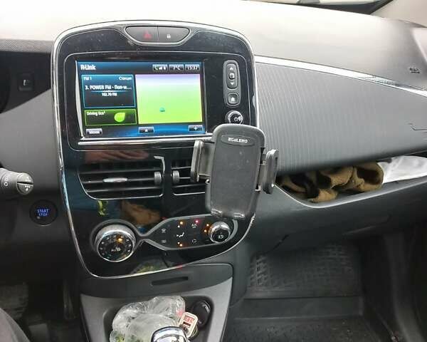 Чорний Рено Зое, об'ємом двигуна 0 л та пробігом 138 тис. км за 9999 $, фото 11 на Automoto.ua