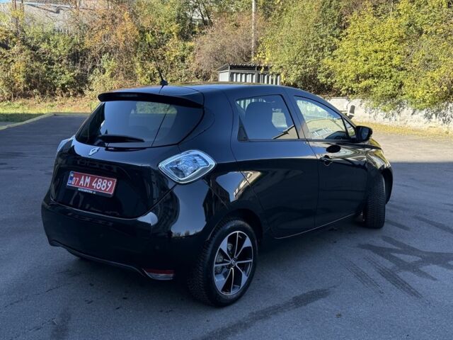 Черный Рено Зое, объемом двигателя 0 л и пробегом 21 тыс. км за 10318 $, фото 2 на Automoto.ua