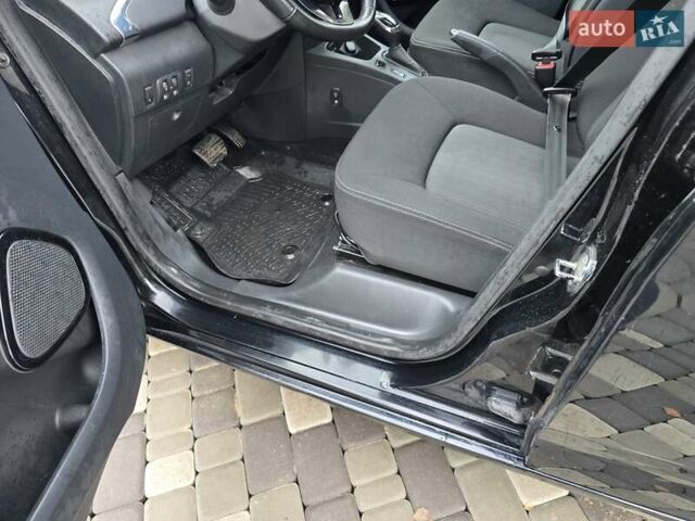 Чорний Рено Зое, об'ємом двигуна 0 л та пробігом 100 тис. км за 8999 $, фото 26 на Automoto.ua