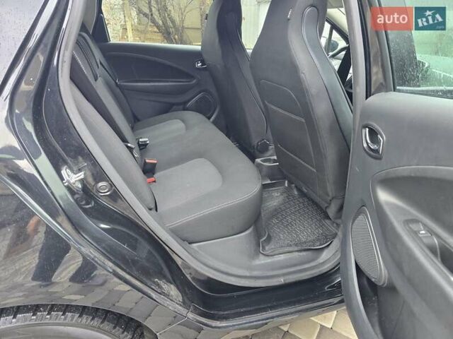 Чорний Рено Зое, об'ємом двигуна 0 л та пробігом 100 тис. км за 8999 $, фото 38 на Automoto.ua