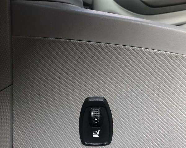 Черный Рено Зое, объемом двигателя 0 л и пробегом 165 тыс. км за 9500 $, фото 26 на Automoto.ua