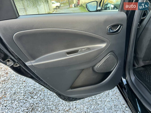 Чорний Рено Зое, об'ємом двигуна 0 л та пробігом 140 тис. км за 9200 $, фото 58 на Automoto.ua