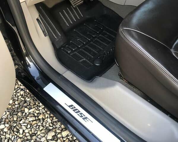 Черный Рено Зое, объемом двигателя 0 л и пробегом 165 тыс. км за 9500 $, фото 7 на Automoto.ua