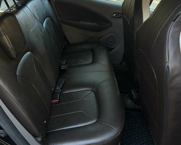 Чорний Рено Зое, об'ємом двигуна 0 л та пробігом 70 тис. км за 9999 $, фото 21 на Automoto.ua