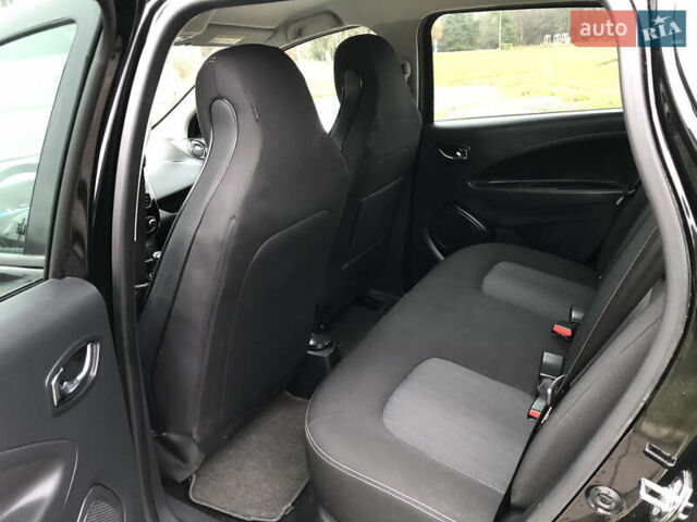 Чорний Рено Зое, об'ємом двигуна 0 л та пробігом 68 тис. км за 9800 $, фото 26 на Automoto.ua