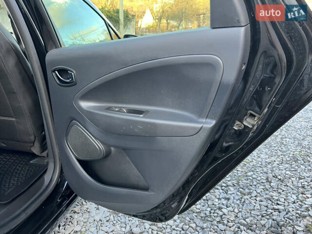 Чорний Рено Зое, об'ємом двигуна 0 л та пробігом 140 тис. км за 9200 $, фото 56 на Automoto.ua
