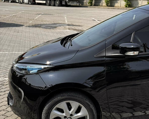 Черный Рено Зое, объемом двигателя 0 л и пробегом 112 тыс. км за 10100 $, фото 6 на Automoto.ua