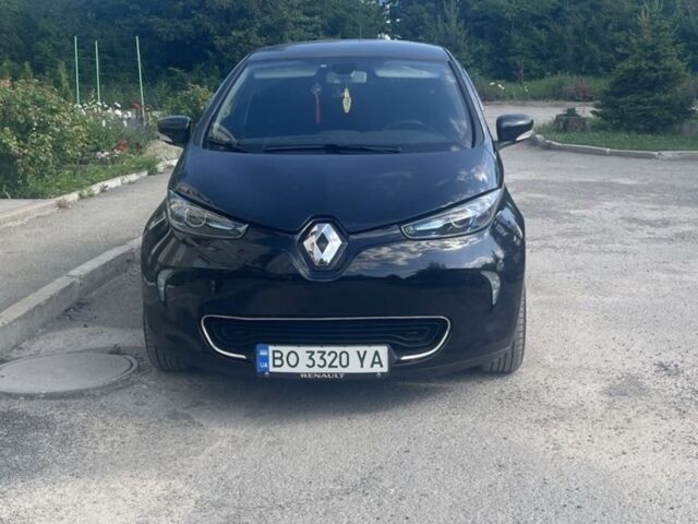 Чорний Рено Зое, об'ємом двигуна 0 л та пробігом 88 тис. км за 9600 $, фото 4 на Automoto.ua