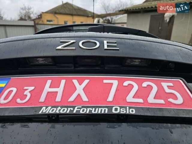 Чорний Рено Зое, об'ємом двигуна 0 л та пробігом 100 тис. км за 8999 $, фото 33 на Automoto.ua