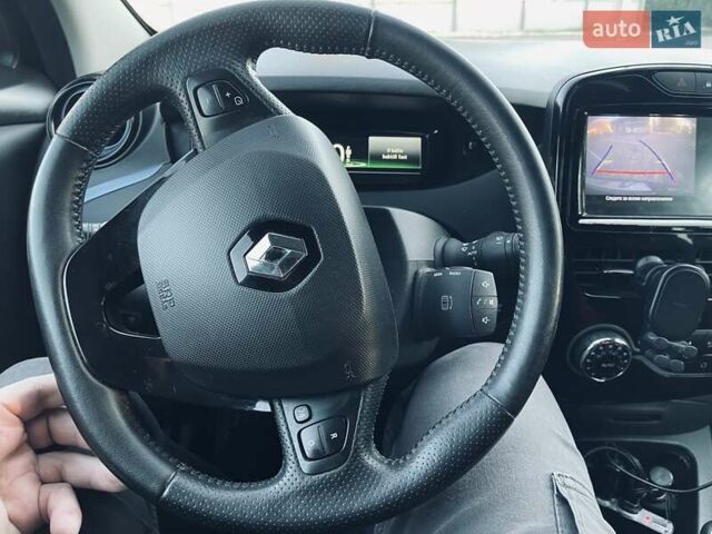 Рено Зое 2017 в Луцке на Automoto.ua Черный Рено Зое, объемом двигателя 0 л и пробегом 59 тыс. км за 9850 $, фото 21 на Automoto.ua