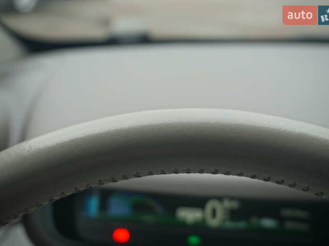 Черный Рено Зое, объемом двигателя 0 л и пробегом 83 тыс. км за 10200 $, фото 30 на Automoto.ua