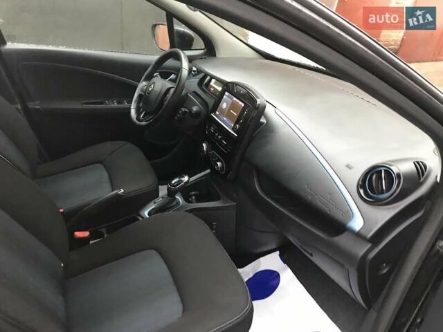 Рено Зое 2017 в Луцке на Automoto.ua Черный Рено Зое, объемом двигателя 0 л и пробегом 59 тыс. км за 9850 $, фото 8 на Automoto.ua