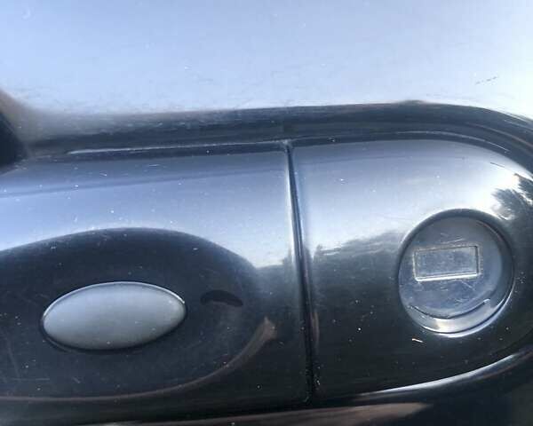 Черный Рено Зое, объемом двигателя 0 л и пробегом 165 тыс. км за 9500 $, фото 14 на Automoto.ua