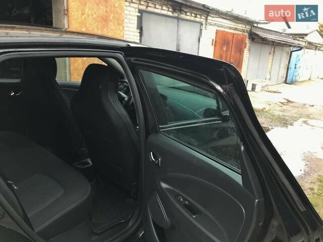 Черный Рено Зое, объемом двигателя 0 л и пробегом 59 тыс. км за 9985 $, фото 10 на Automoto.ua