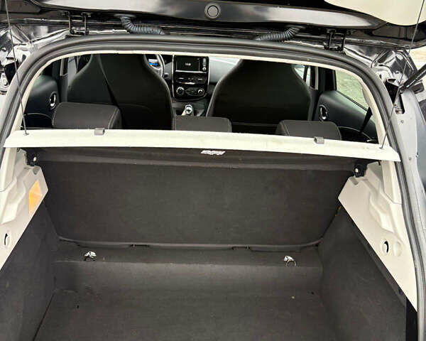 Чорний Рено Зое, об'ємом двигуна 0 л та пробігом 100 тис. км за 8499 $, фото 17 на Automoto.ua