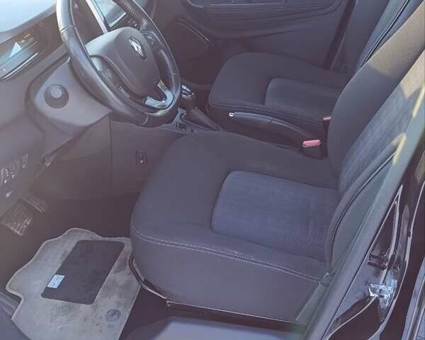 Чорний Рено Зое, об'ємом двигуна 0 л та пробігом 85 тис. км за 9800 $, фото 31 на Automoto.ua