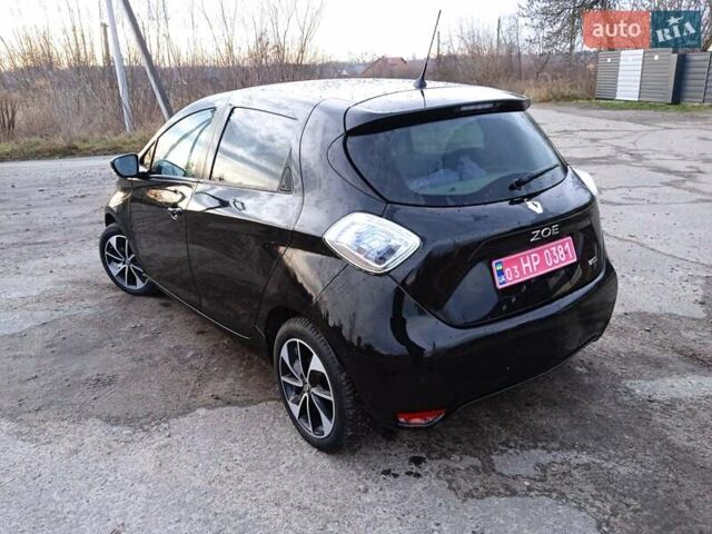 Черный Рено Зое, объемом двигателя 0 л и пробегом 101 тыс. км за 8750 $, фото 20 на Automoto.ua