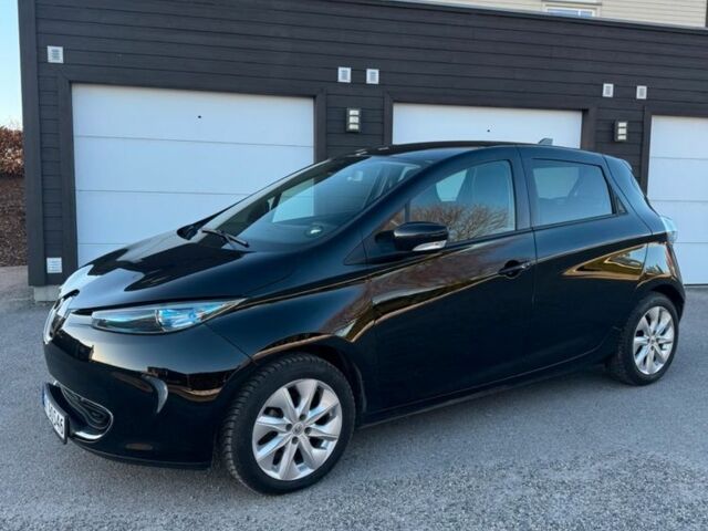 Черный Рено Зое, объемом двигателя 0 л и пробегом 64 тыс. км за 9100 $, фото 1 на Automoto.ua