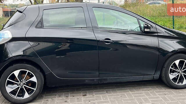 Черный Рено Зое, объемом двигателя 0 л и пробегом 92 тыс. км за 9299 $, фото 5 на Automoto.ua