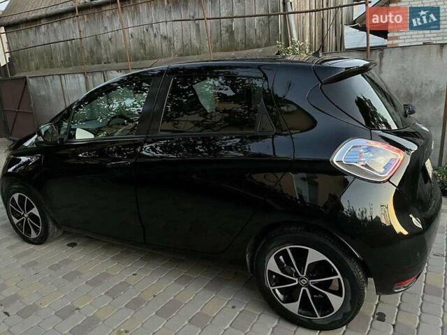 Черный Рено Зое, объемом двигателя 0 л и пробегом 83 тыс. км за 10300 $, фото 5 на Automoto.ua