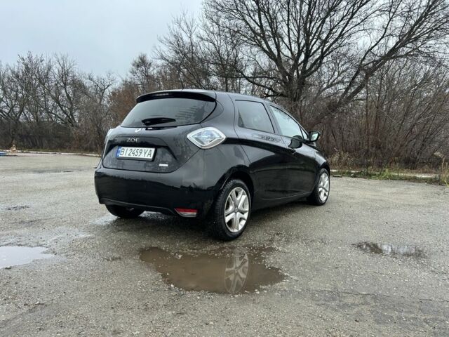 Черный Рено Зое, объемом двигателя 0 л и пробегом 51 тыс. км за 10400 $, фото 2 на Automoto.ua