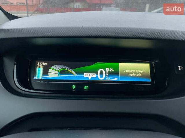 Черный Рено Зое, объемом двигателя 0 л и пробегом 81 тыс. км за 9799 $, фото 12 на Automoto.ua