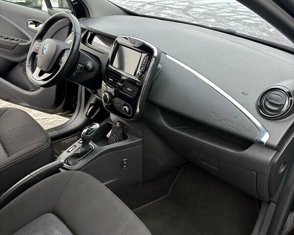 Чорний Рено Зое, об'ємом двигуна 0 л та пробігом 100 тис. км за 8499 $, фото 24 на Automoto.ua