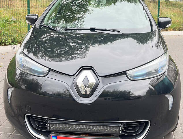 Черный Рено Зое, объемом двигателя 0 л и пробегом 92 тыс. км за 9299 $, фото 1 на Automoto.ua