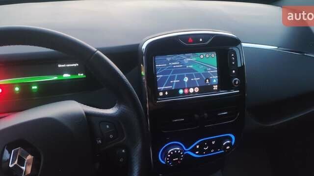 Черный Рено Зое, объемом двигателя 0 л и пробегом 88 тыс. км за 11000 $, фото 3 на Automoto.ua