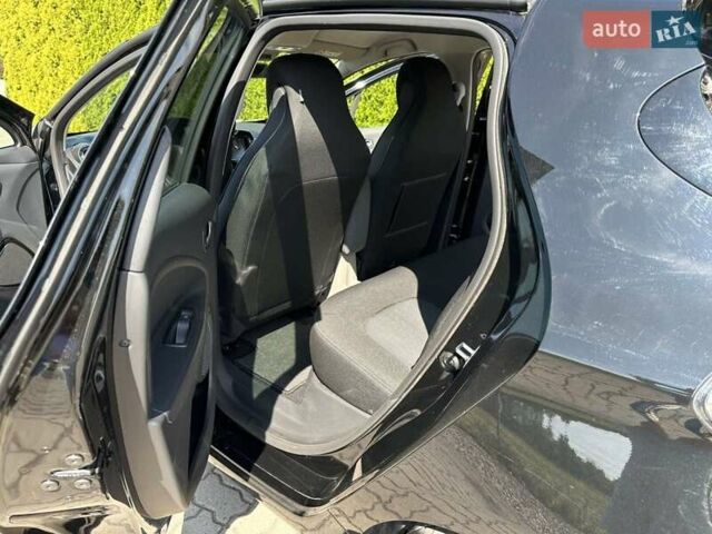 Черный Рено Зое, объемом двигателя 0 л и пробегом 14 тыс. км за 12400 $, фото 4 на Automoto.ua