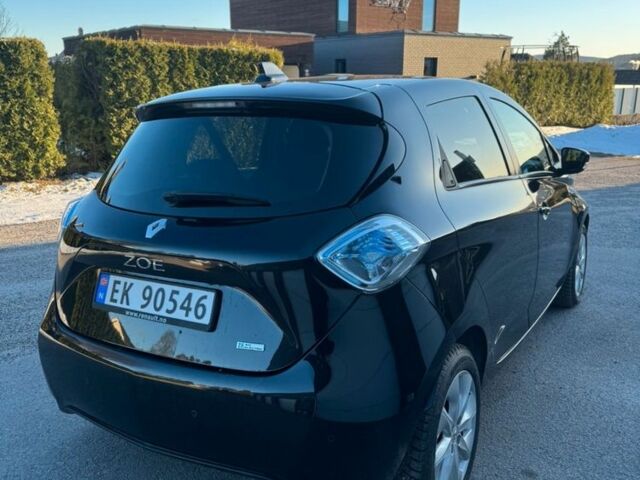 Черный Рено Зое, объемом двигателя 0 л и пробегом 64 тыс. км за 9100 $, фото 3 на Automoto.ua