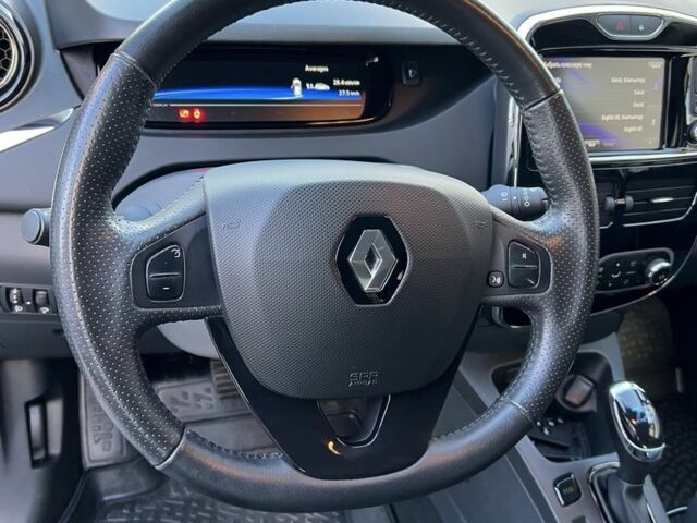 Черный Рено Зое, объемом двигателя 0 л и пробегом 139 тыс. км за 9500 $, фото 20 на Automoto.ua