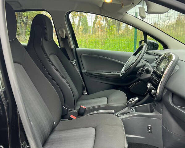 Черный Рено Зое, объемом двигателя 0 л и пробегом 92 тыс. км за 9299 $, фото 14 на Automoto.ua