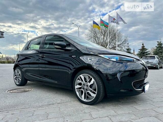 Черный Рено Зое, объемом двигателя 0 л и пробегом 67 тыс. км за 14800 $, фото 1 на Automoto.ua