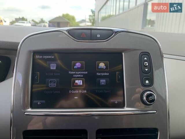 Черный Рено Зое, объемом двигателя 0 л и пробегом 33 тыс. км за 11999 $, фото 28 на Automoto.ua