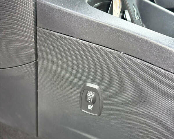 Чорний Рено Зое, об'ємом двигуна 0 л та пробігом 100 тис. км за 8499 $, фото 35 на Automoto.ua