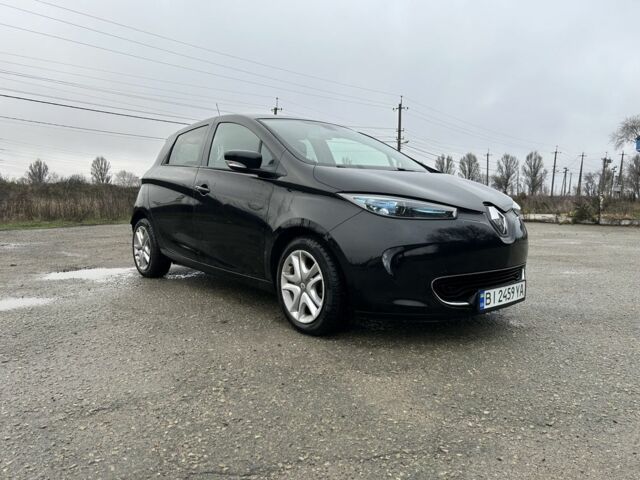 Черный Рено Зое, объемом двигателя 0 л и пробегом 51 тыс. км за 10400 $, фото 1 на Automoto.ua