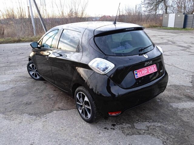 Черный Рено Зое, объемом двигателя 0 л и пробегом 100 тыс. км за 8998 $, фото 5 на Automoto.ua