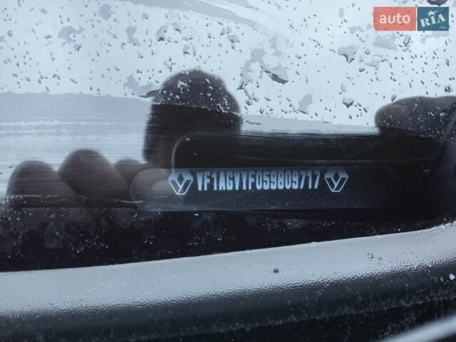 Черный Рено Зое, объемом двигателя 0 л и пробегом 100 тыс. км за 8998 $, фото 22 на Automoto.ua