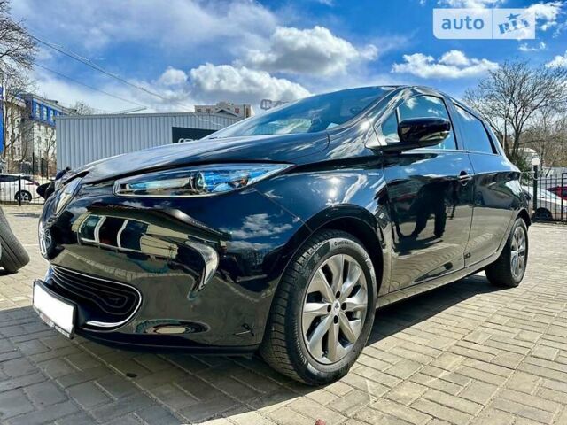 Черный Рено Зое, объемом двигателя 0 л и пробегом 67 тыс. км за 14800 $, фото 4 на Automoto.ua