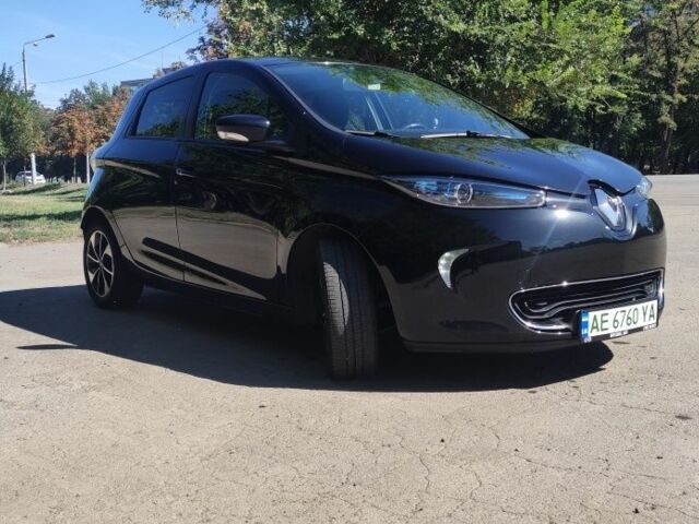 Рено Зое 2018 в Кривом Роге на Automoto.ua Черный Рено Зое, объемом двигателя 0 л и пробегом 8 тыс. км за 11000 $, фото 1 на Automoto.ua