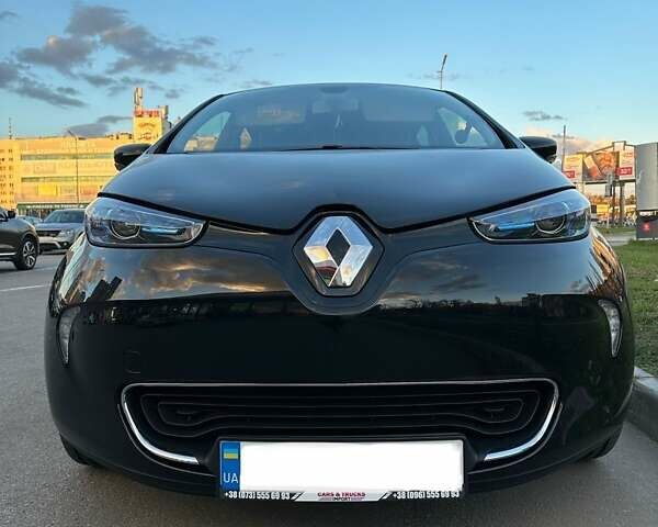 Черный Рено Зое, объемом двигателя 0 л и пробегом 67 тыс. км за 14800 $, фото 6 на Automoto.ua