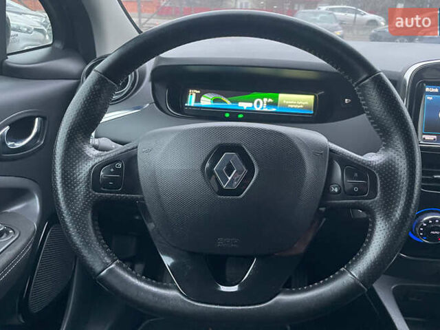 Черный Рено Зое, объемом двигателя 0 л и пробегом 81 тыс. км за 9799 $, фото 13 на Automoto.ua