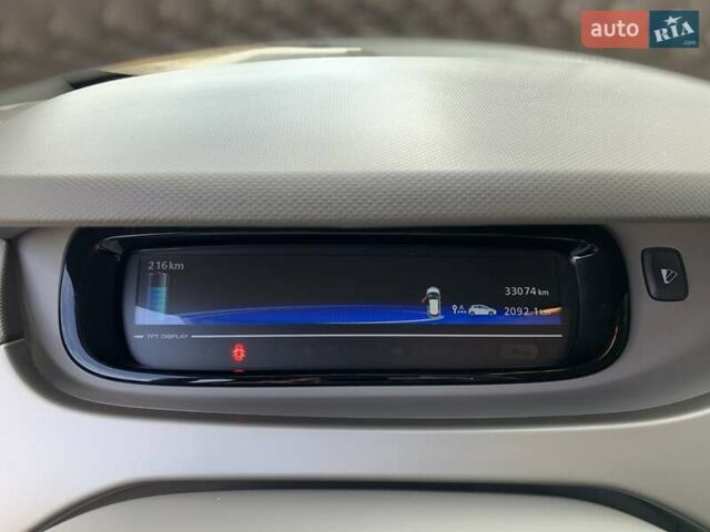 Черный Рено Зое, объемом двигателя 0 л и пробегом 33 тыс. км за 11999 $, фото 21 на Automoto.ua