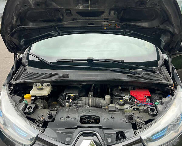 Черный Рено Зое, объемом двигателя 0 л и пробегом 92 тыс. км за 9299 $, фото 18 на Automoto.ua