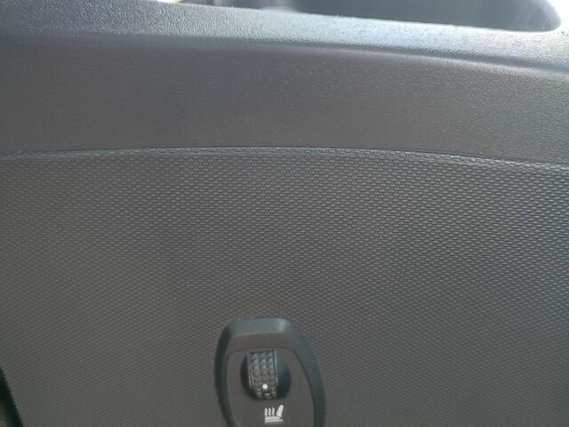 Черный Рено Зое, объемом двигателя 0 л и пробегом 128 тыс. км за 9600 $, фото 10 на Automoto.ua