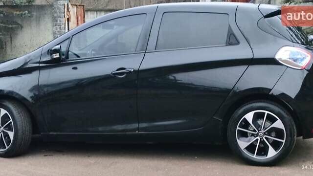 Чорний Рено Зое, об'ємом двигуна 0 л та пробігом 20 тис. км за 11500 $, фото 7 на Automoto.ua